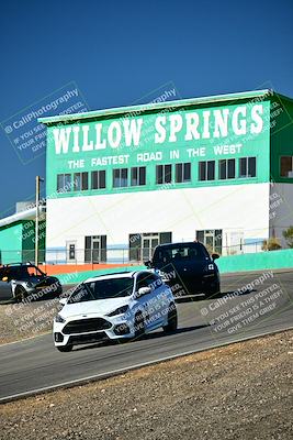 media/Oct-18-2025-Extreme Speed (Sat) [[d6d7e1fef1]]/Group 5/Session 1 (Turn 4)/